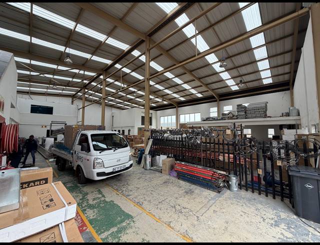1,677M² WAREHOUSE TO LET IN RANDJESPARK